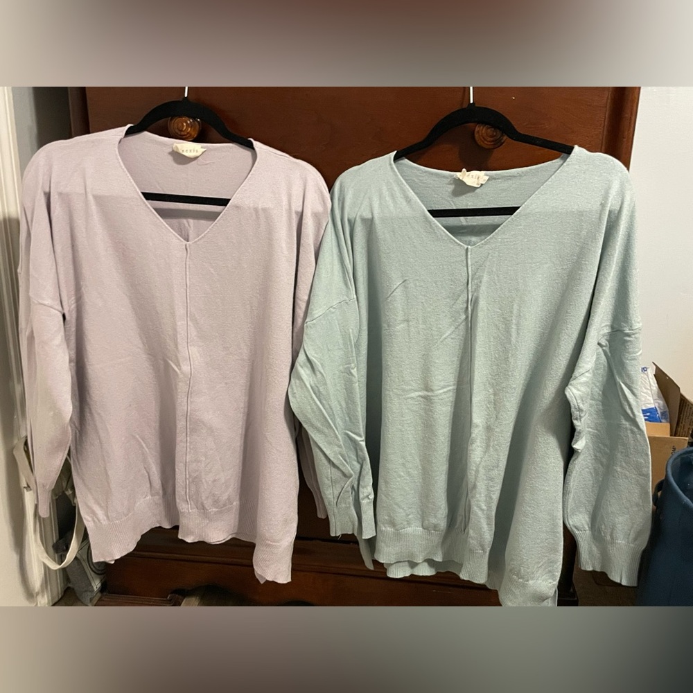 2 light loose tunic 3x Ninexis sweaters knit mint lavender V neck barely worn